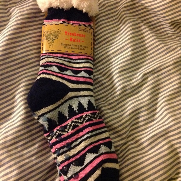 πHP π Cute Sherpa lined long socks - Picture 7 of 7