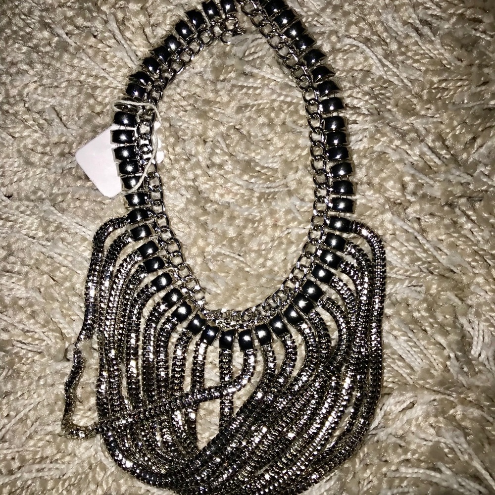 Silver necklace‼️Statement piece🤗