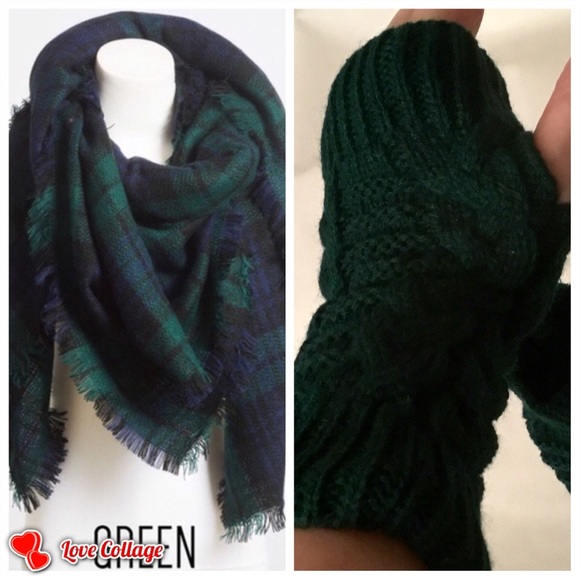 Navy,Green and Black scarf π§£ - Picture 4 of 5