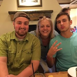 Meet your Posher, Lorinda