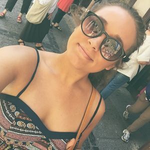 Meet your Posher, Megan