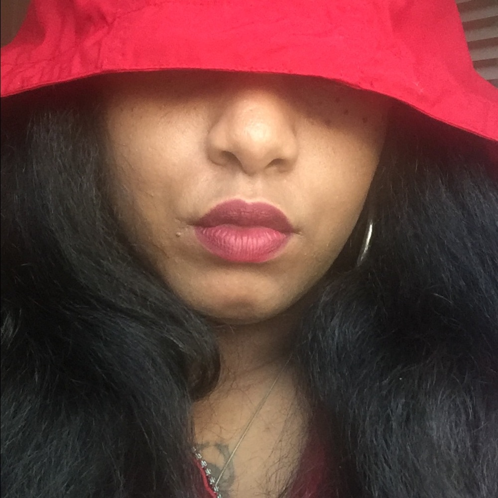 Meet your Posher, Tanee