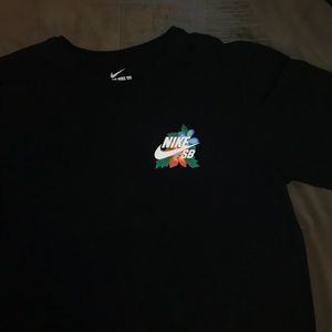NIKE SB TEE
