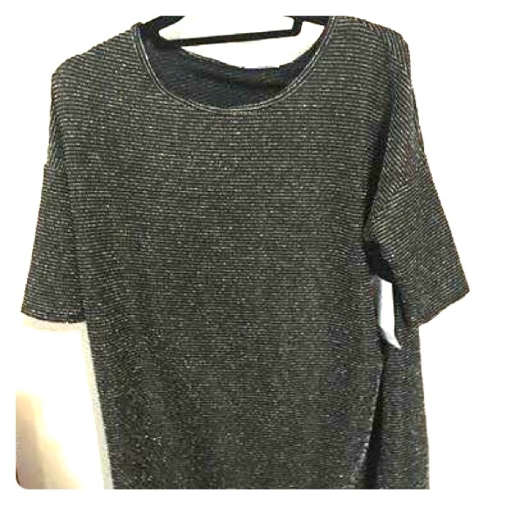 Lularoe Elegant collection perfect tee size small