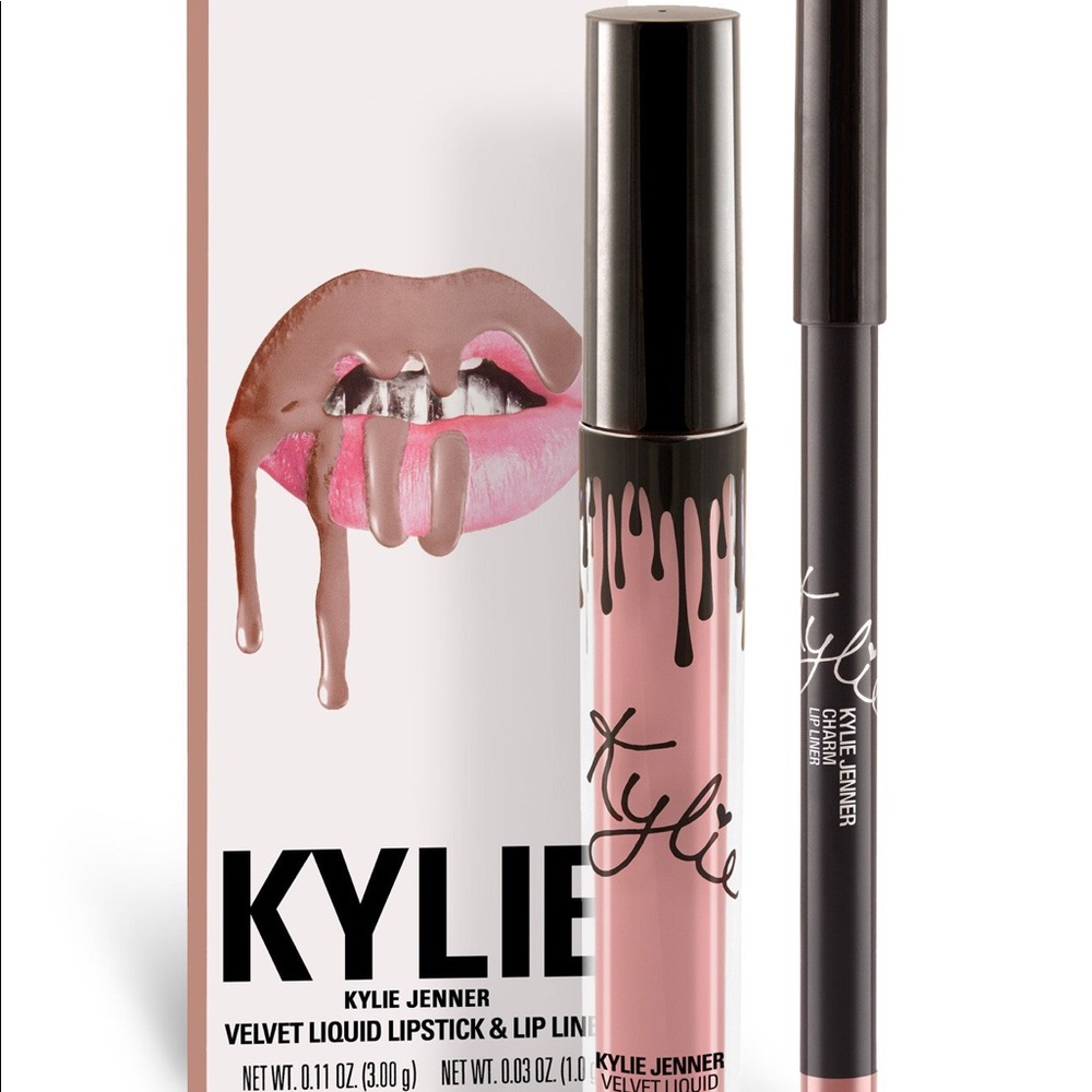 Kylie cosmetics velvet lip kit.