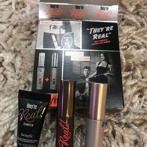 Benefit they’re real mascara set