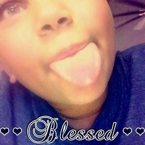 Meet your Posher, Denae