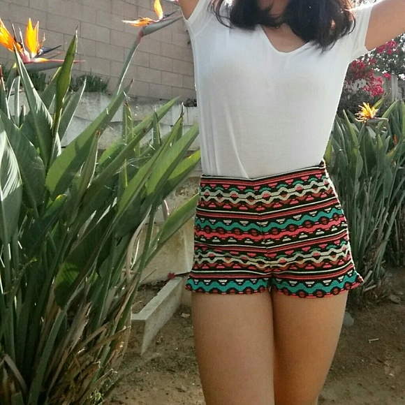 DONATED H&M Coachella Neon High Waisted Shorts - Picture 3 of 5