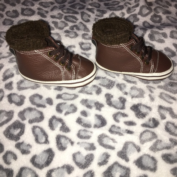 Rising Star brown infant crib boot size 9-12mo - Picture 2 of 5