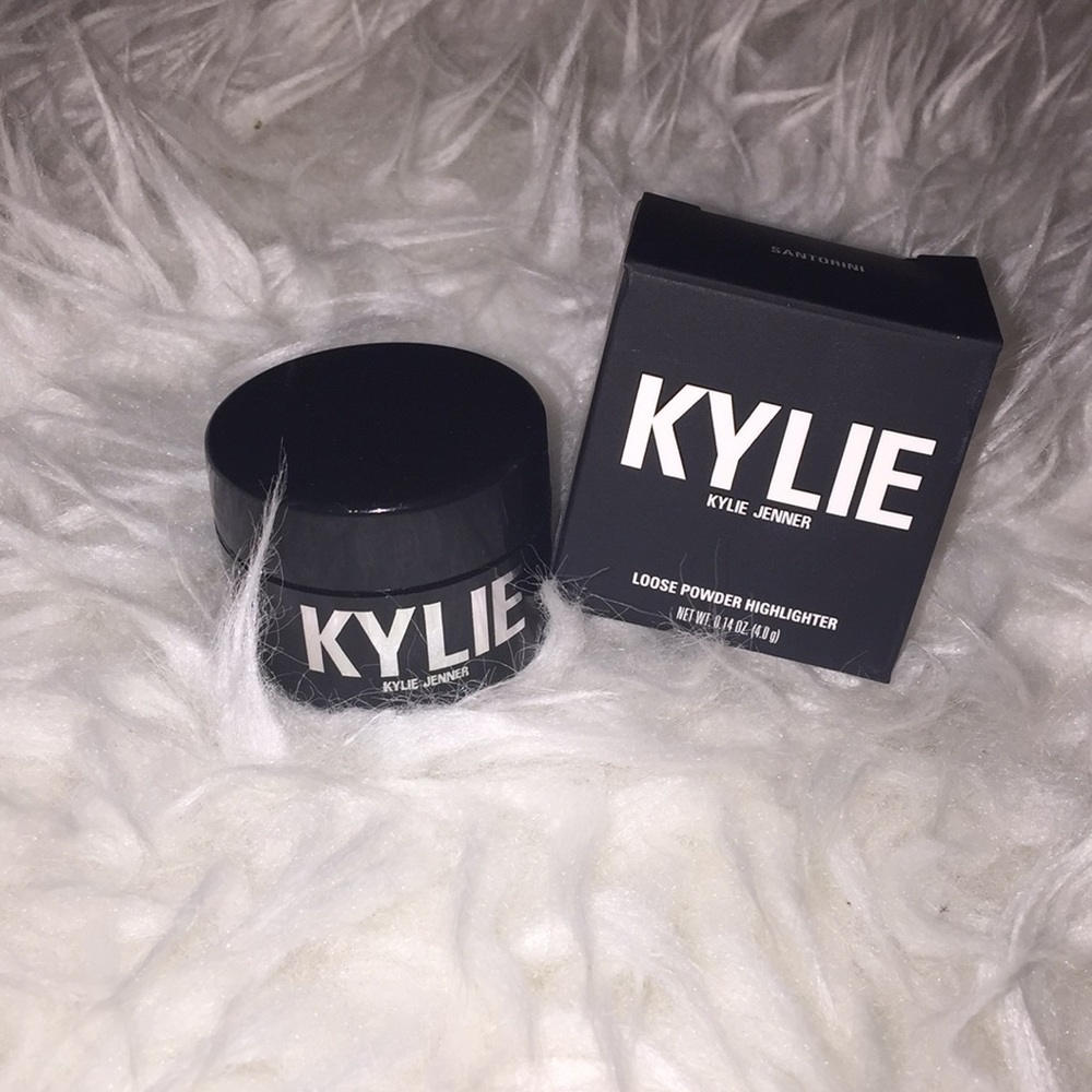 Kylie Jenner Ultra Glow Santorini