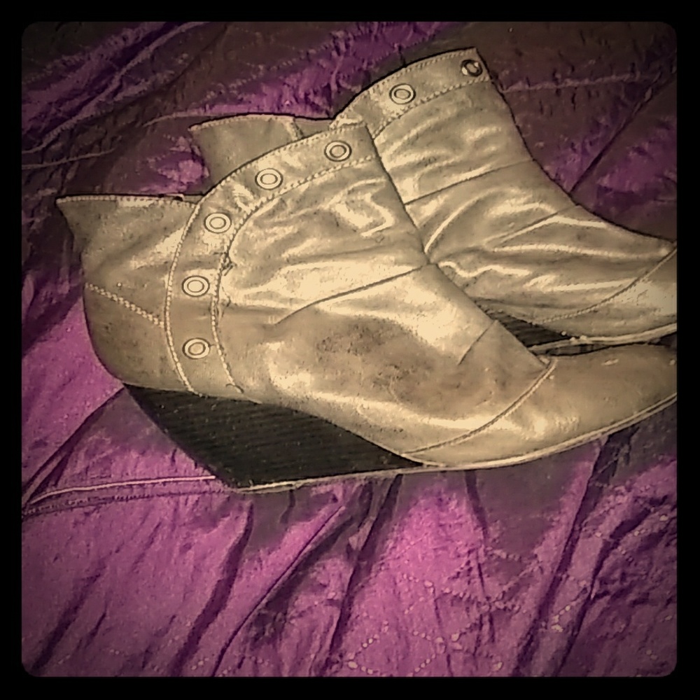 Cute women's booties