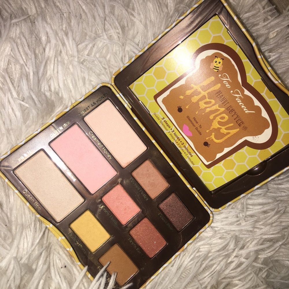 Too faced peanut and honey pallet !