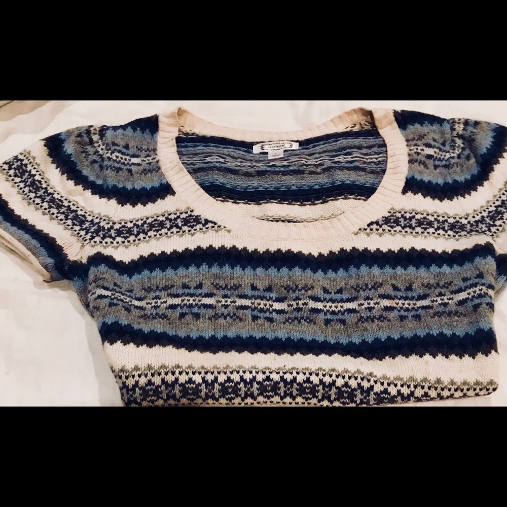 Short Sleeve Argyle Sweater from Size Large