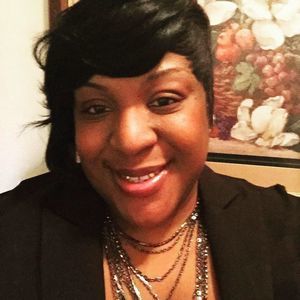 Meet your Posher, Paidra