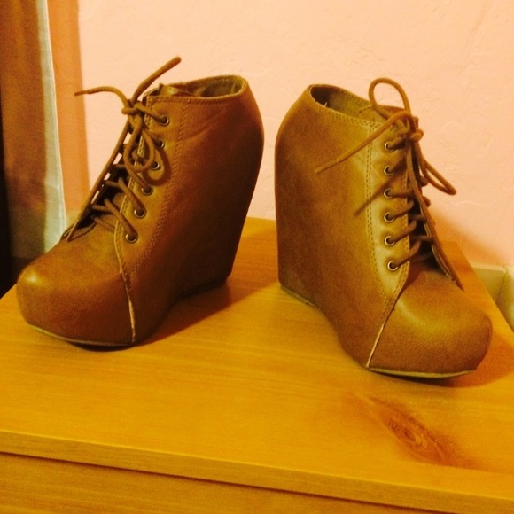 Booties - Picture 3 of 3