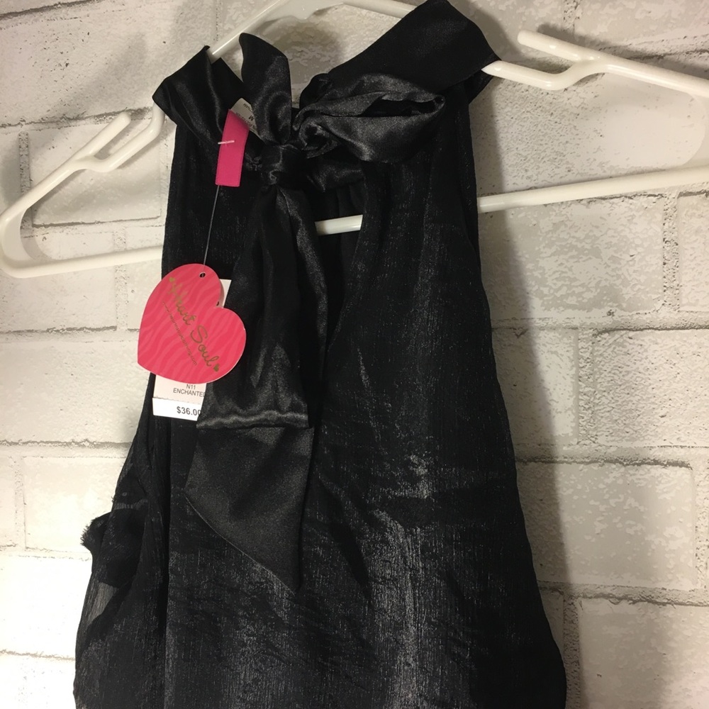 BLACK ROSE CROP TOP - Picture 3 of 5