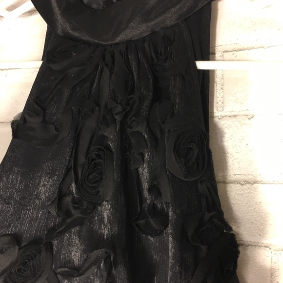 BLACK ROSE CROP TOP - Picture 4 of 5