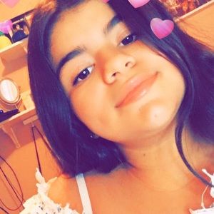 Meet your Posher, Perla