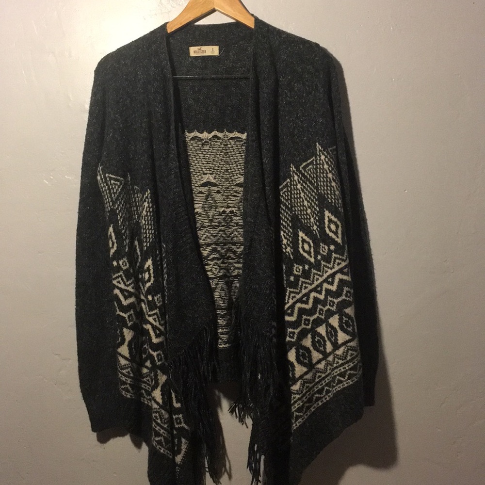 😊PRICEDROP😊Hollister Cardigan