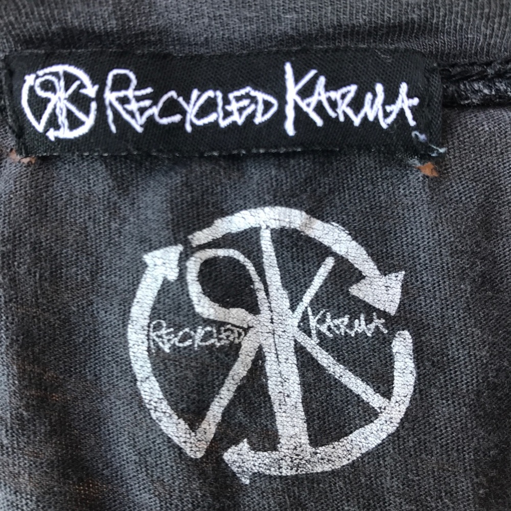 Distressed Crop Top - Picture 5 of 6