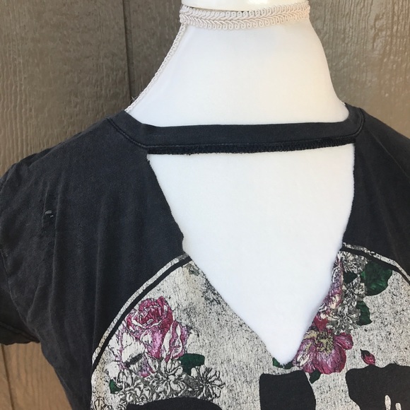 Distressed Crop Top - Picture 3 of 6