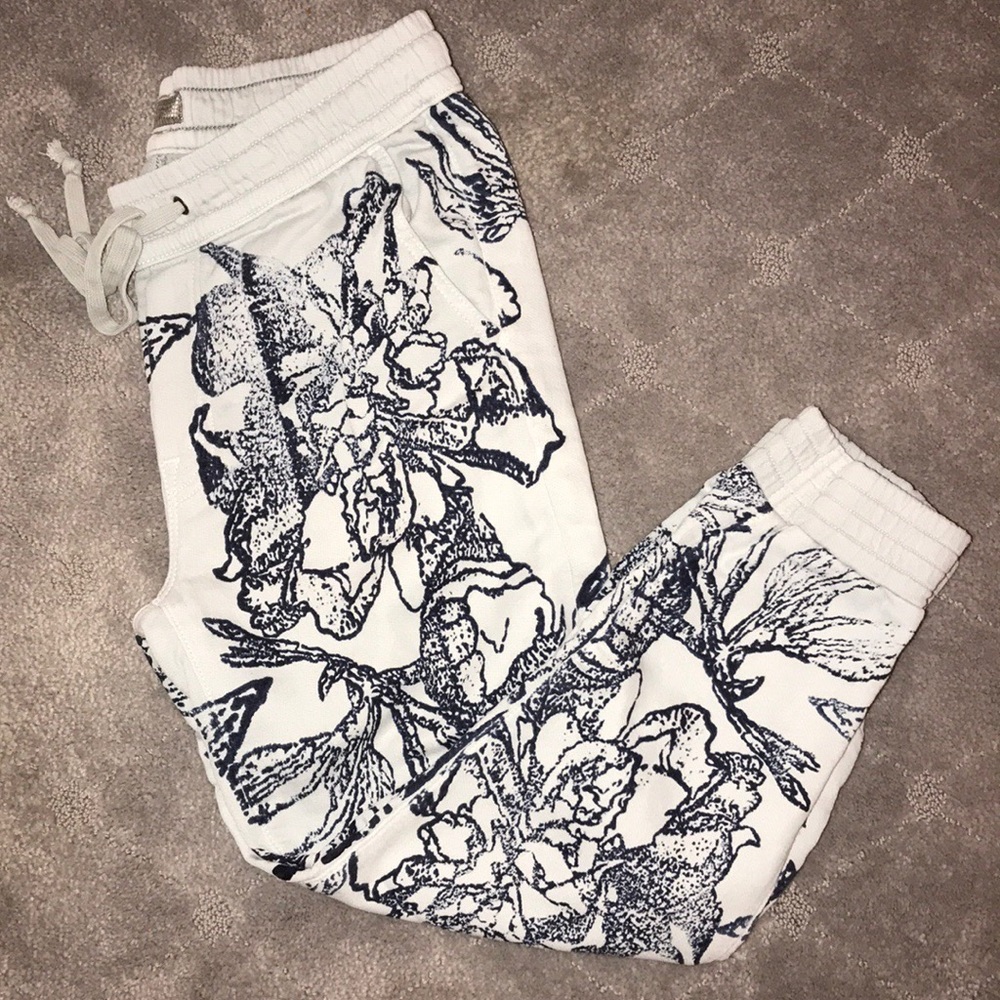 MOTHER Capri joggers