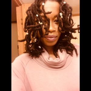 Meet your Posher, Karisha