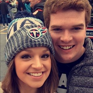 Meet your Posher, Olivia