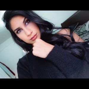 Meet your Posher, Ammara