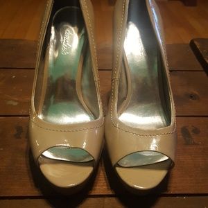Size 10 Candies nude heels