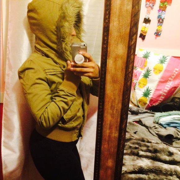 Jacket - Picture 2 of 4