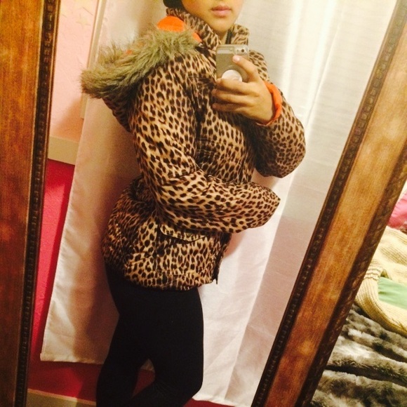 Cheetah jacket - Picture 2 of 3