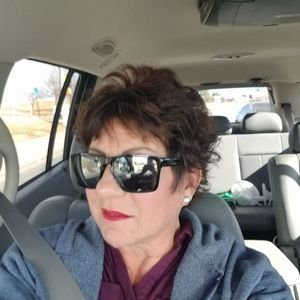 Meet your Posher, Robbin