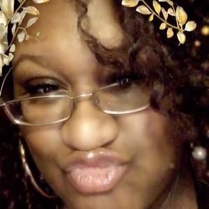 Meet your Posher, Candace