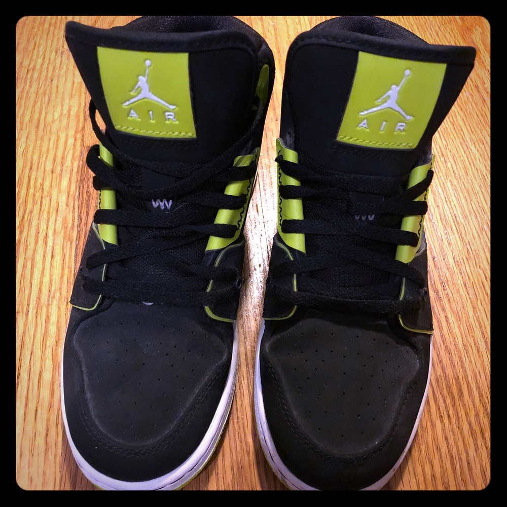 Jordan air sneakers