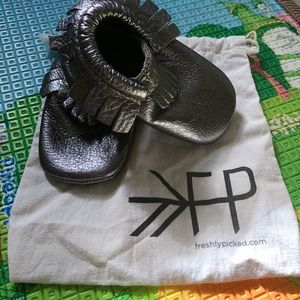 Freshly Picked Moccasins - Size 4