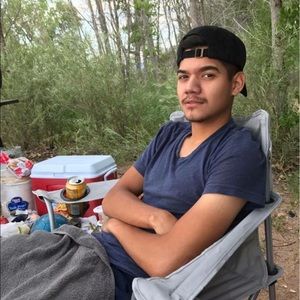 Meet your Posher, Luis