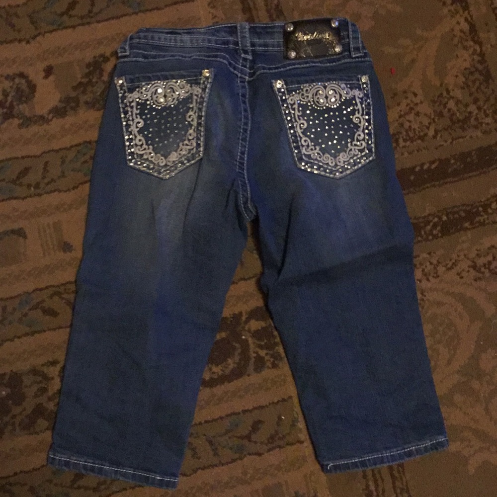 Size 8 capris 29 inch waist