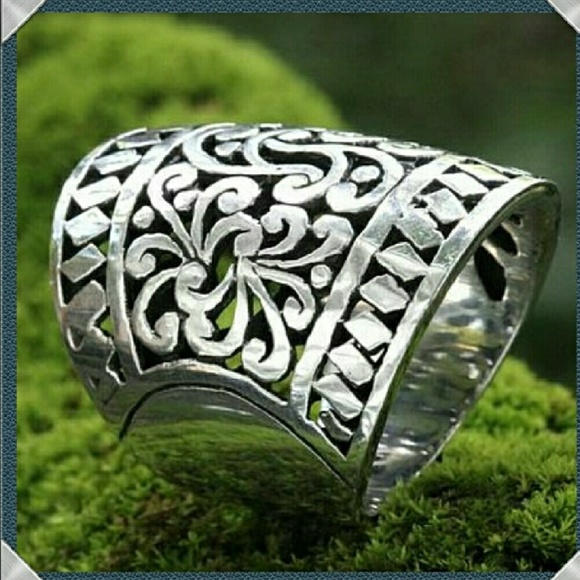 lmkdeals Jewelry - HANDCRAFTED ORNATE STERLING SILVER WIDE BAND RING