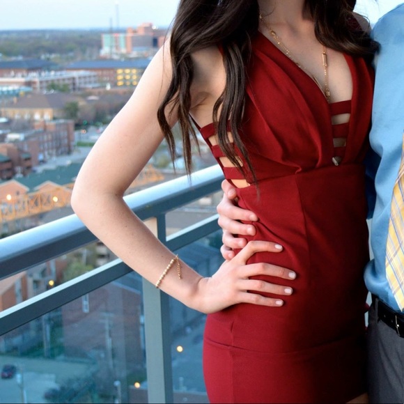 Red dress with cutouts in the front and sides - Picture 5 of 5