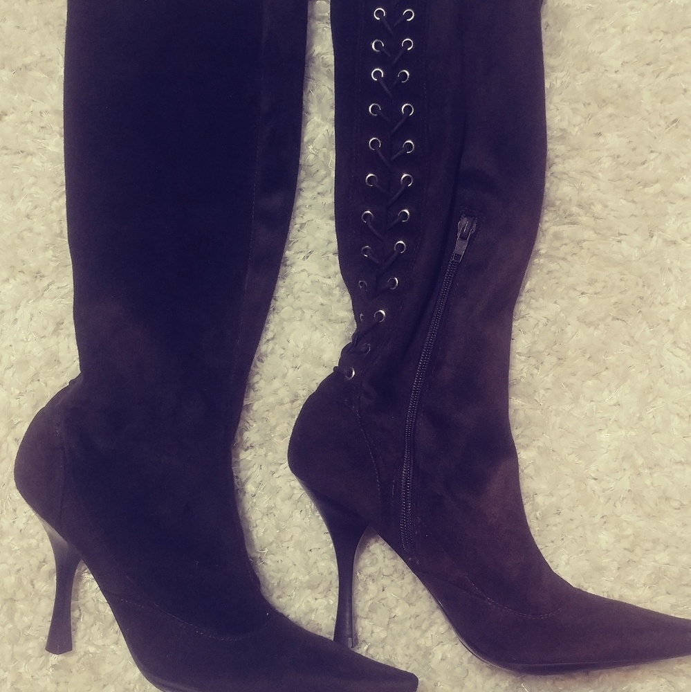 BCBG BOOTS