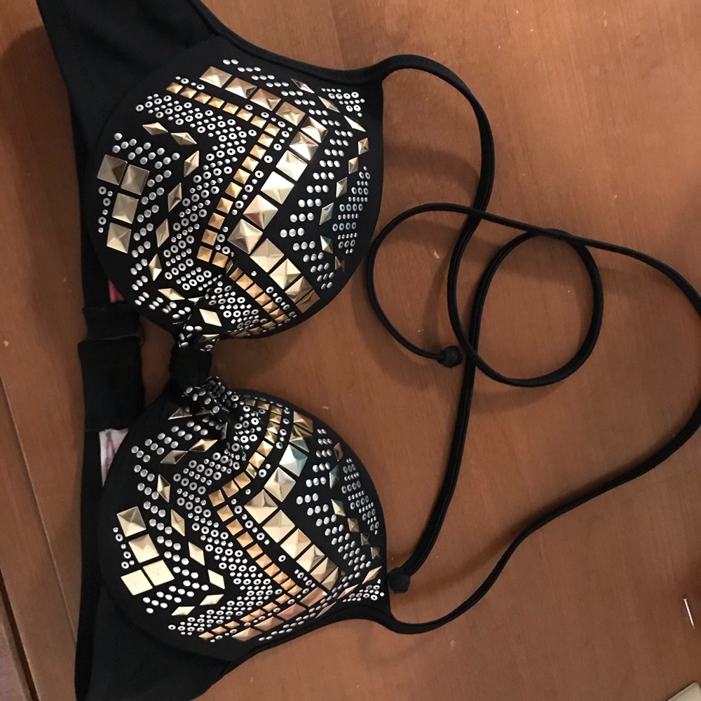 Bikini top