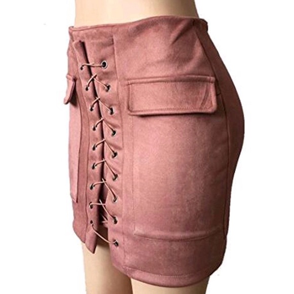 ‘Siena’ Dusty Pink Suede Mini Skirt - Picture 3 of 5