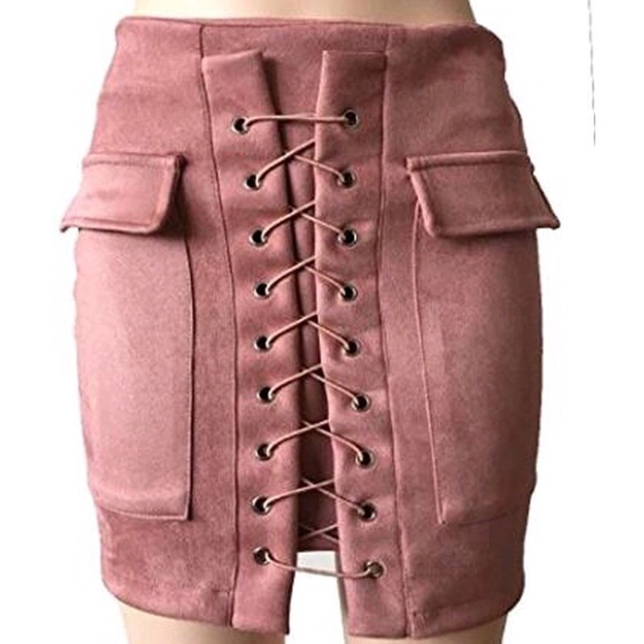 ‘Siena’ Dusty Pink Suede Mini Skirt - Picture 4 of 5