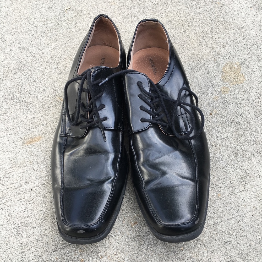 Size 13 men's dress shoes