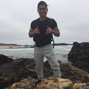 Meet your Posher, Carlos