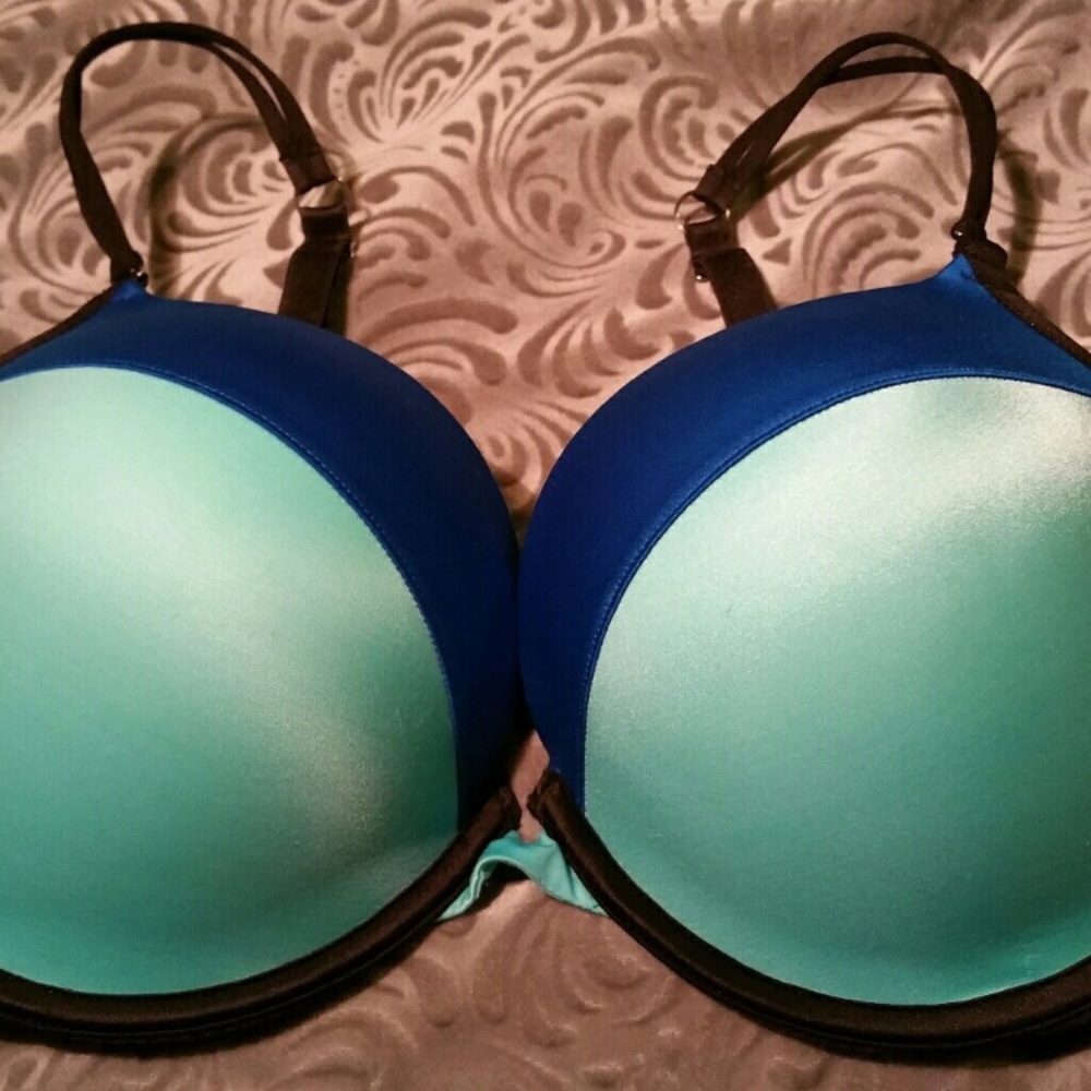 🌹Victoria's Secret Very Sexy Padded Push Up🌹