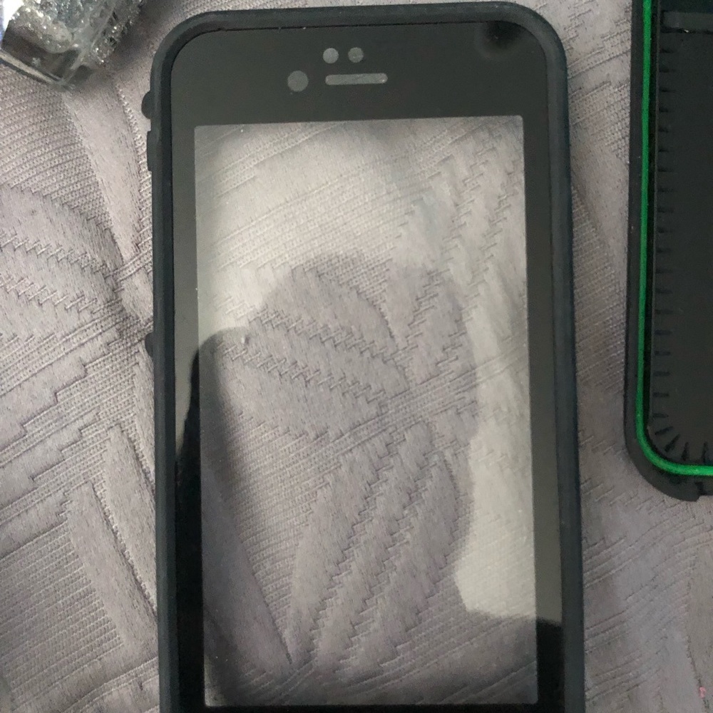 iPhone 6 Life proof case!!