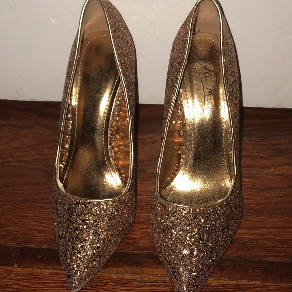 Glittery gold heels