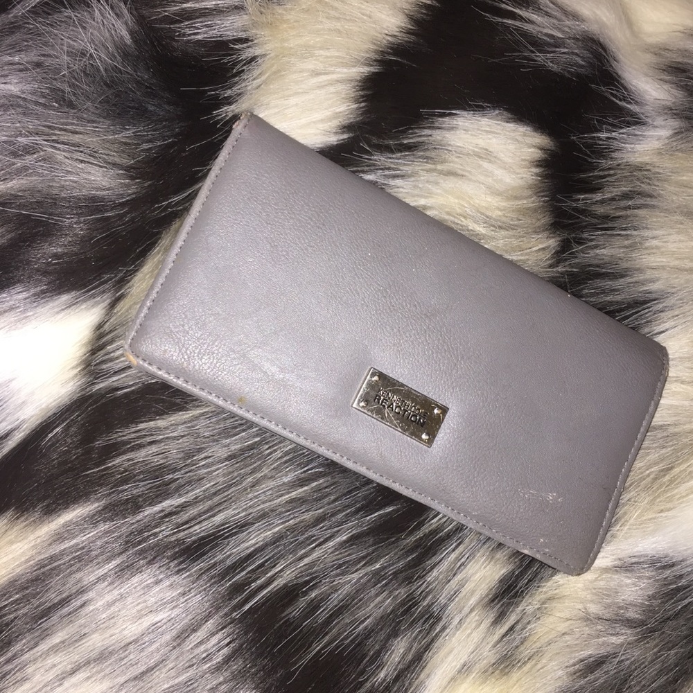 Kennith Cole reaction Wallet